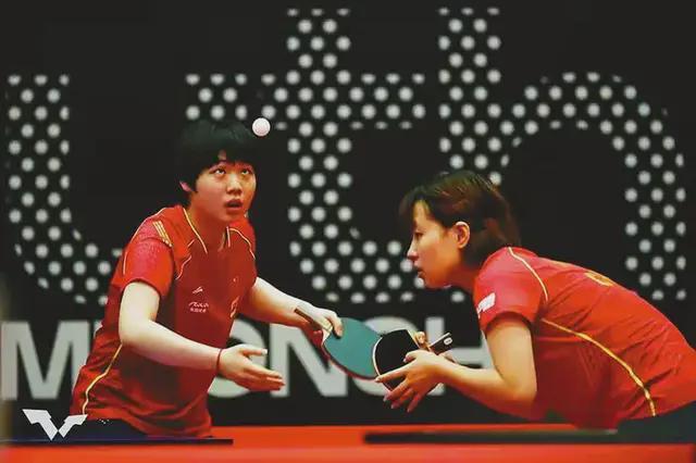 队的领袖典 队的领袖典