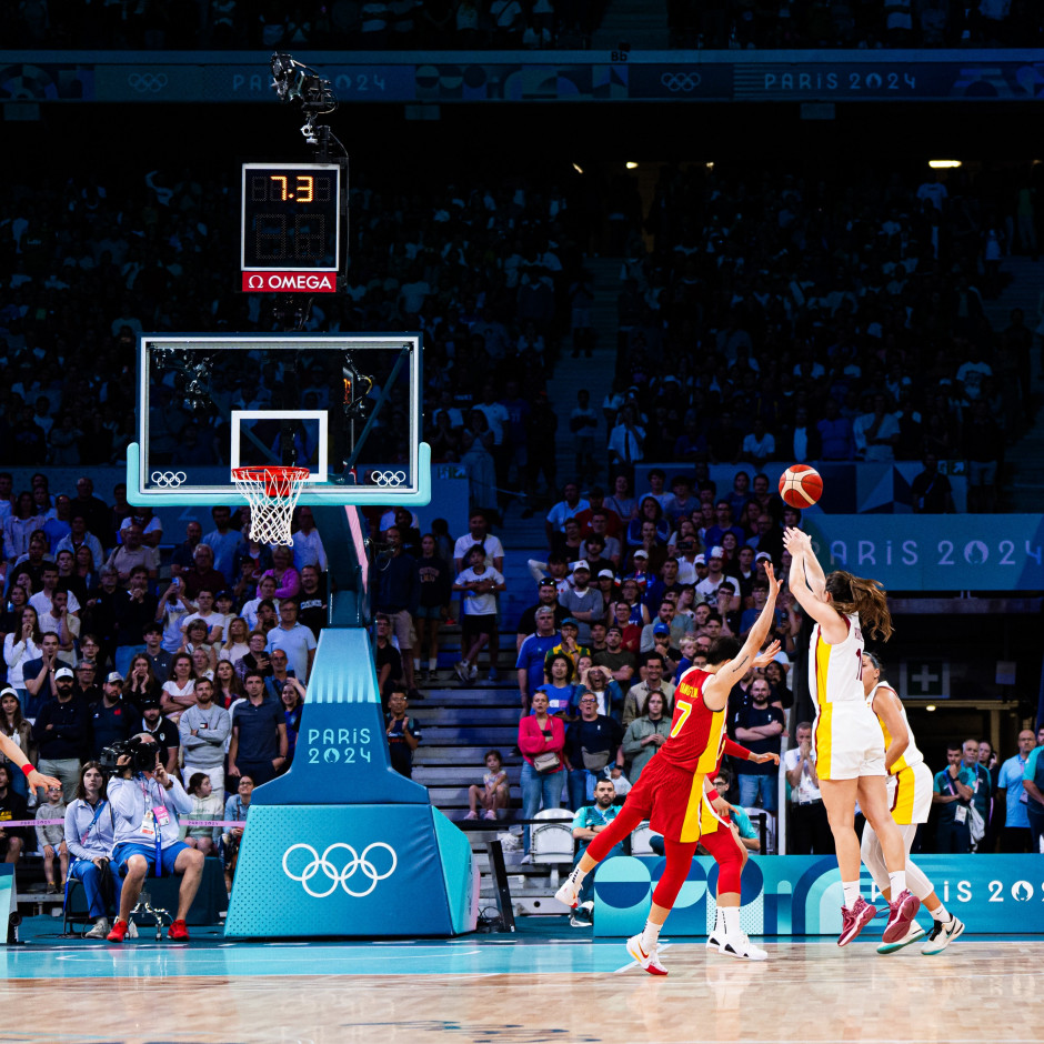 放在更宏观 放在更宏观