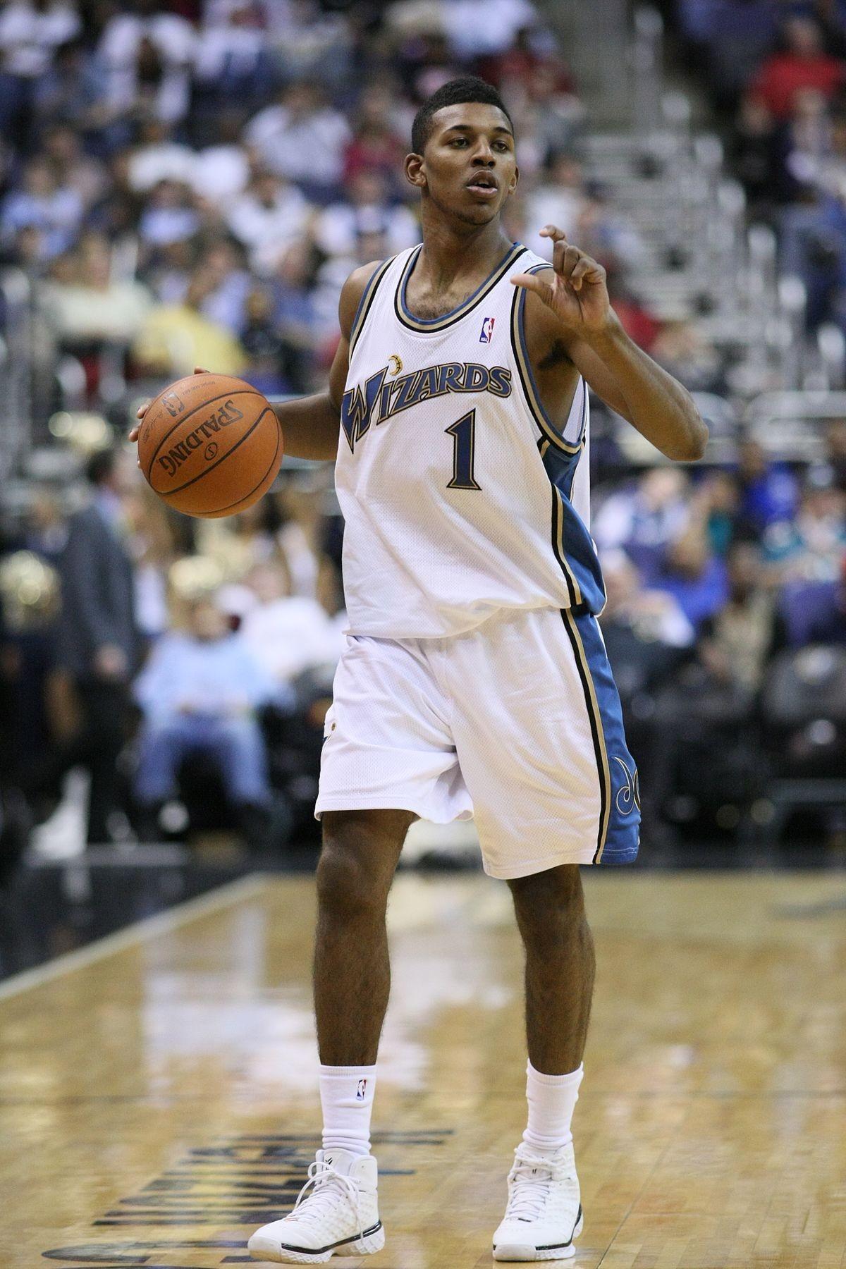 优先把球稳 优先把球稳