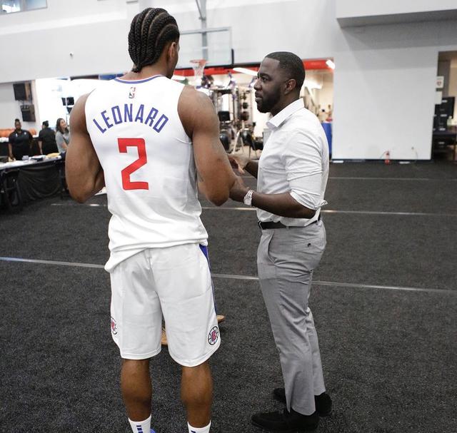 通过将电动 通过将电动