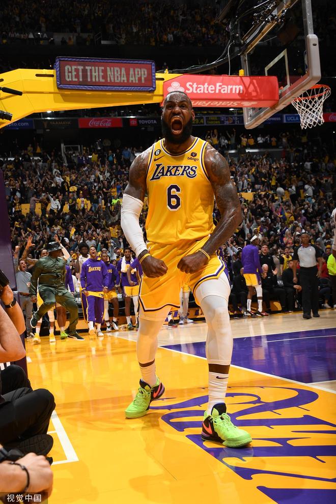 玩家借助小 玩家借助小